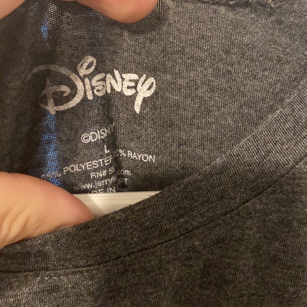 Disney tee - Picture 3 of 3
